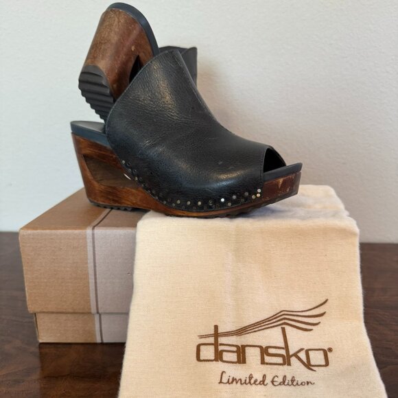 Dansko Sage Black Tumbled Calf Clogs - Picture 1 of 10